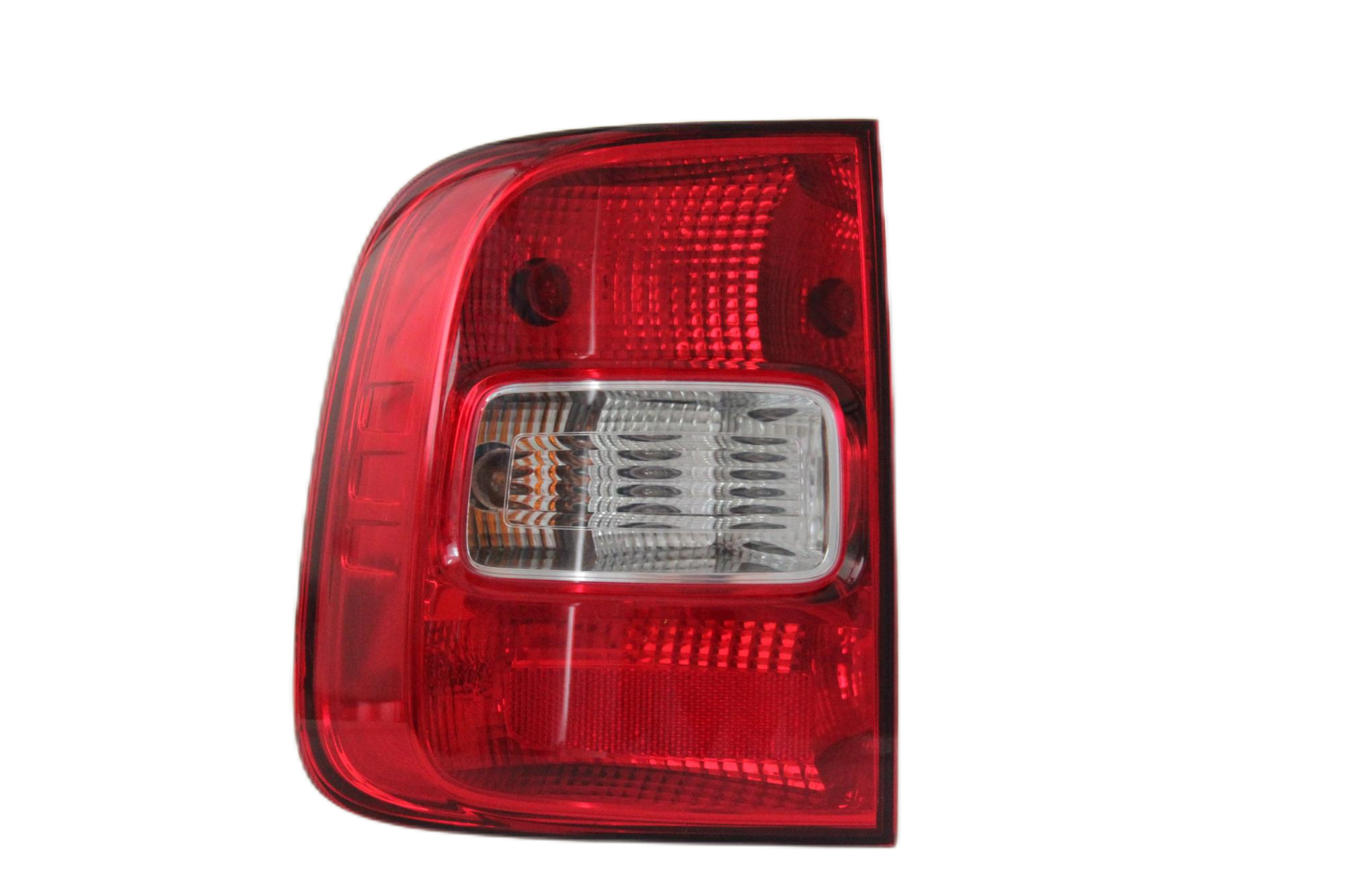MG-23-036 SAVEIRO CROSS 2011 TAIL LAMP CLEAR