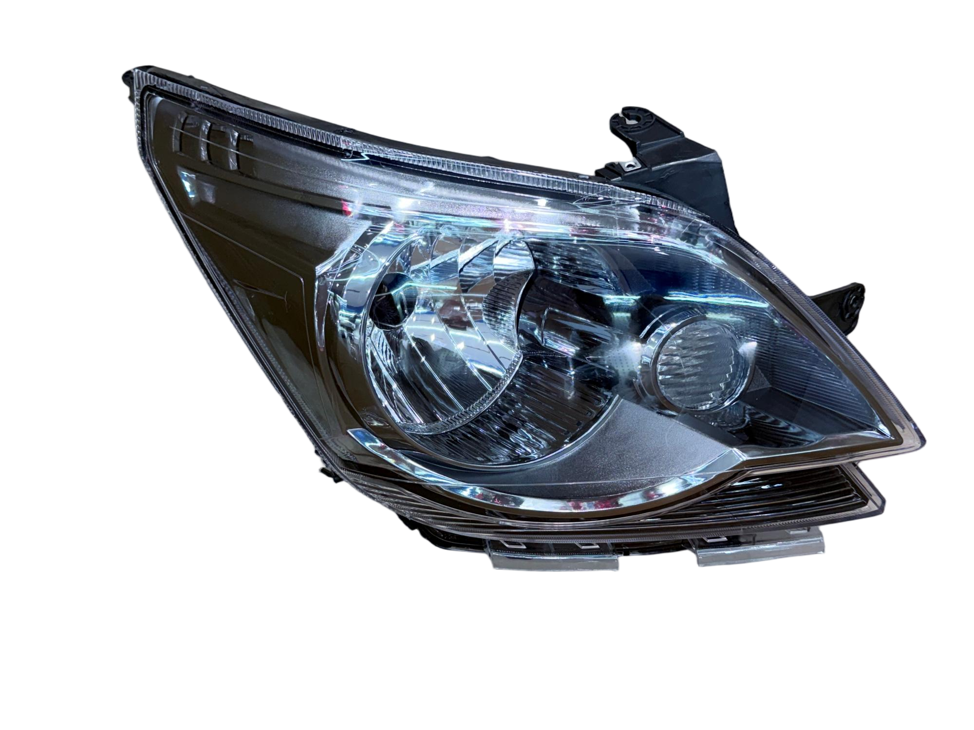 MG-30-183 COBALT  2013 HEAD LAMP DARK CHROMED