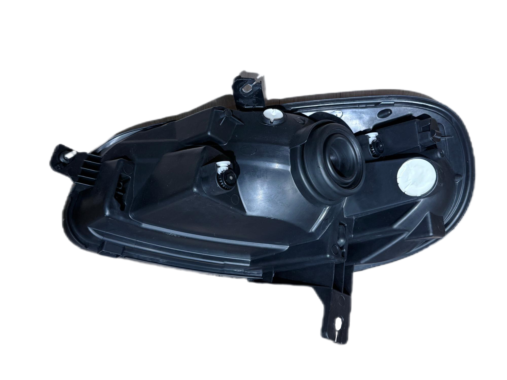 MG-01-557 UNO 2015 HEAD LAMP CHROMED