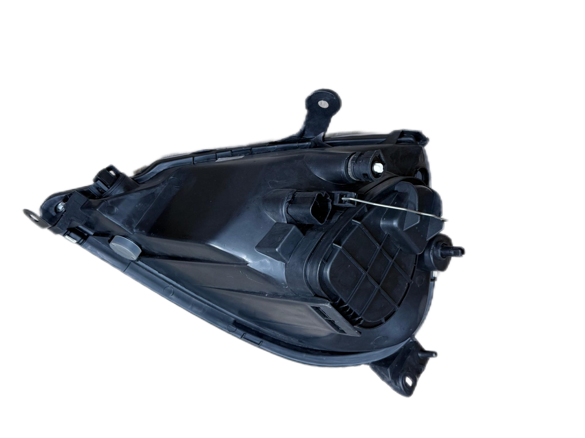 MG-17-194 YARIS 2018 HATCH TAIL LAMP OUTER