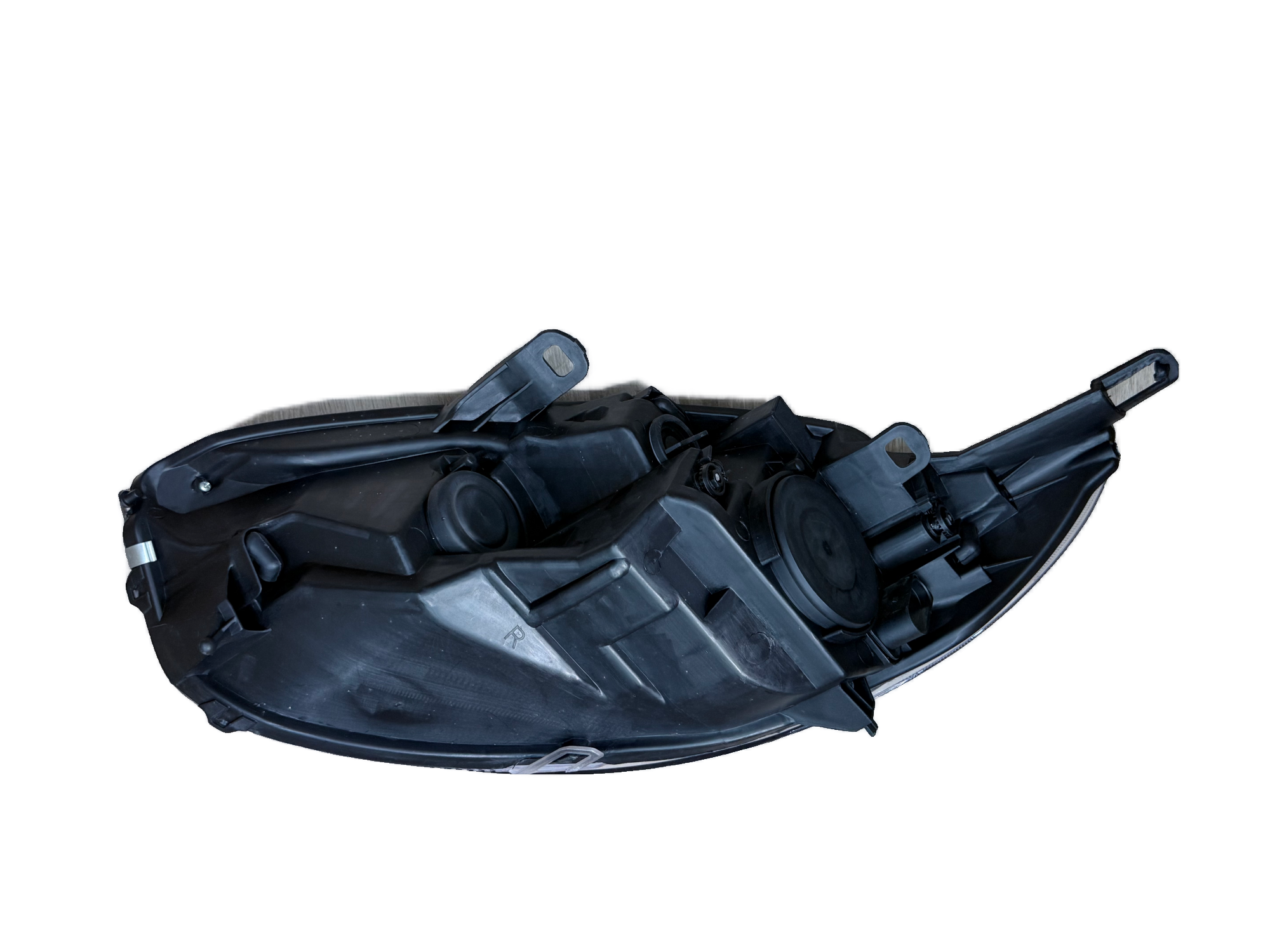 MG-17-215 ETIOS 2017 HATCH TAIL LAMP  FUME