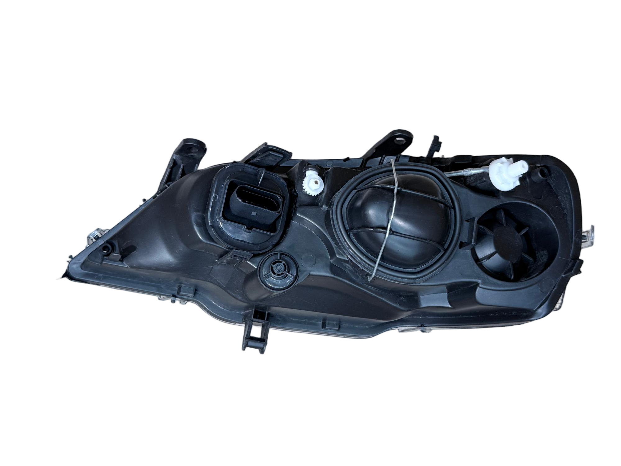 MG-30-027F ASTRA 03-09 HEAD LAMP FUME